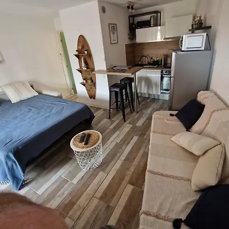 Le Miroir De La Apartment *