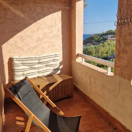 Le Miroir A * Saint Aygulf