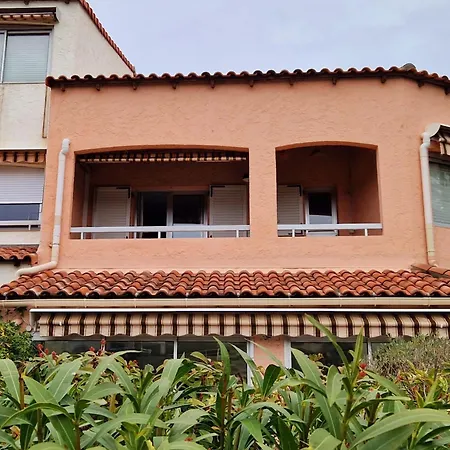 Le Miroir A شقة *